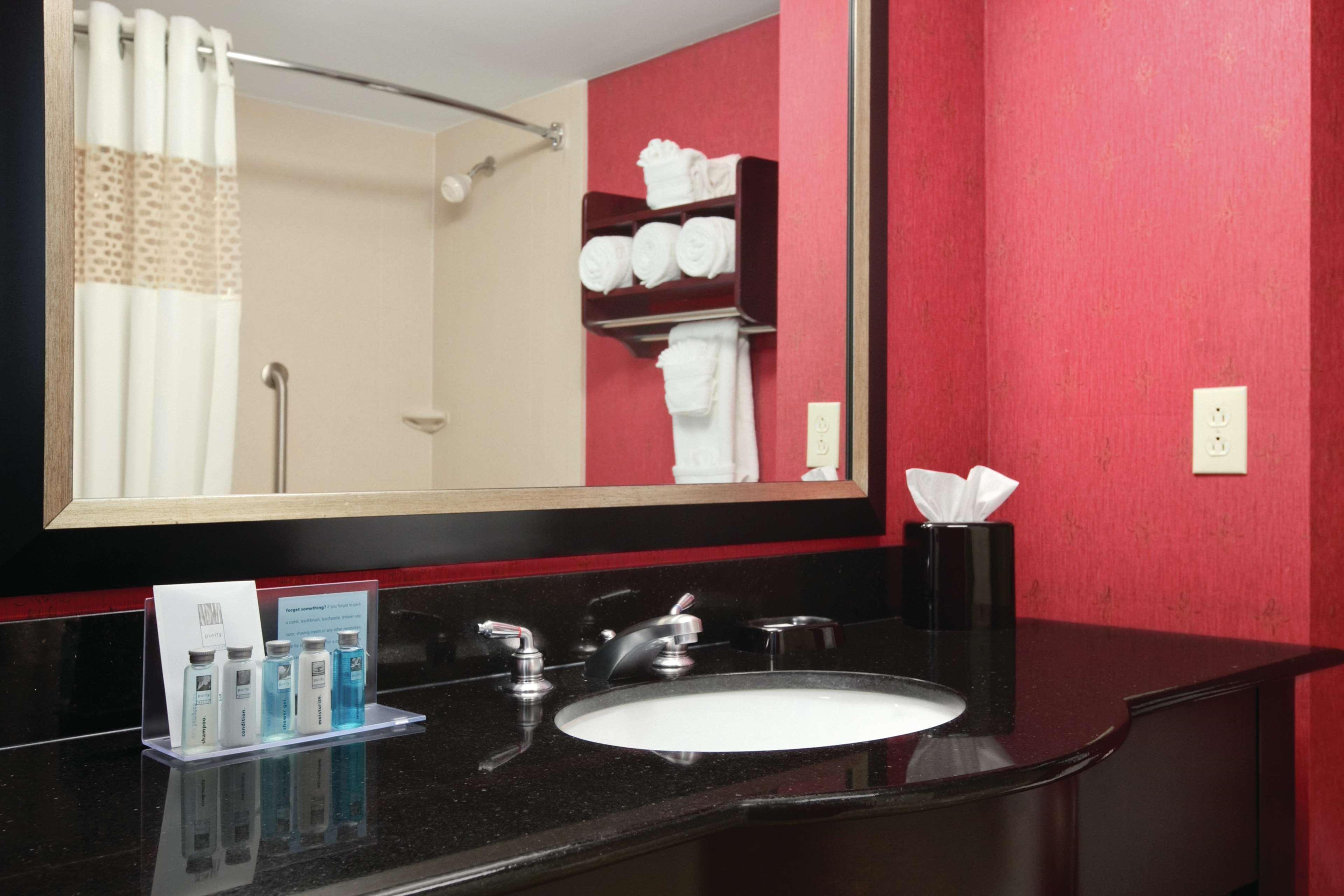 Hampton Inn & Suites מילינגטון חדר תמונה