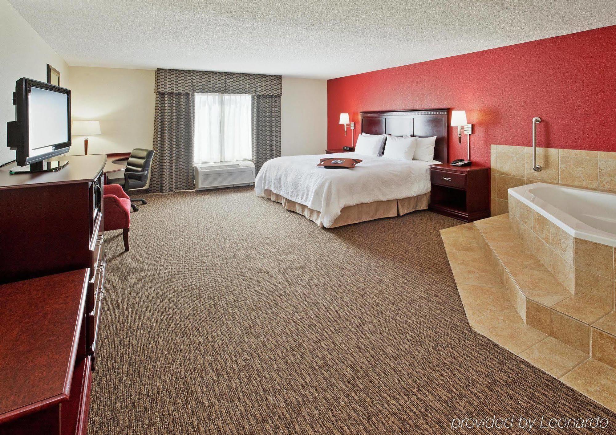 Hampton Inn & Suites מילינגטון חדר תמונה